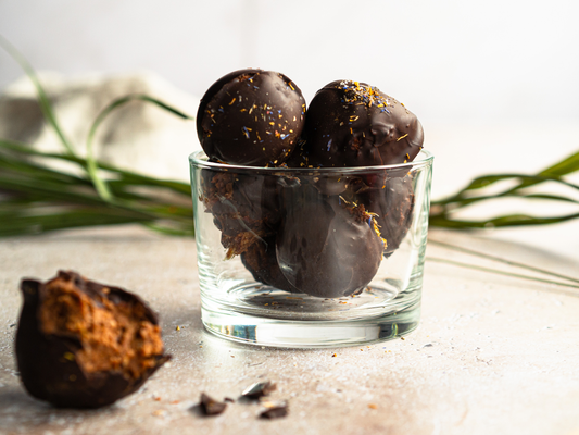Gesunde Pralinen ohne Zucker – Vegane Protein-Snacks mit Erdnuss & Schokolade
