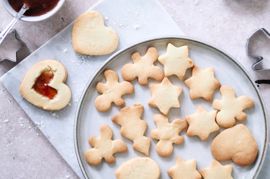 Traditionelles Backen, neu interpretiert: So gelingt veganes Weihnachtsgebäck