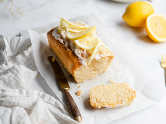 Veganer Zitronenkuchen: Saftig, schnell & einfach gemacht