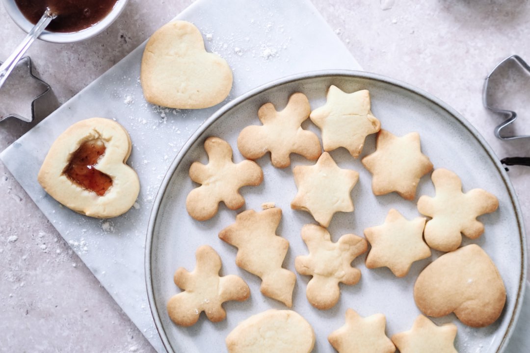Traditionelles Backen, neu interpretiert: So gelingt veganes Weihnachtsgebäck