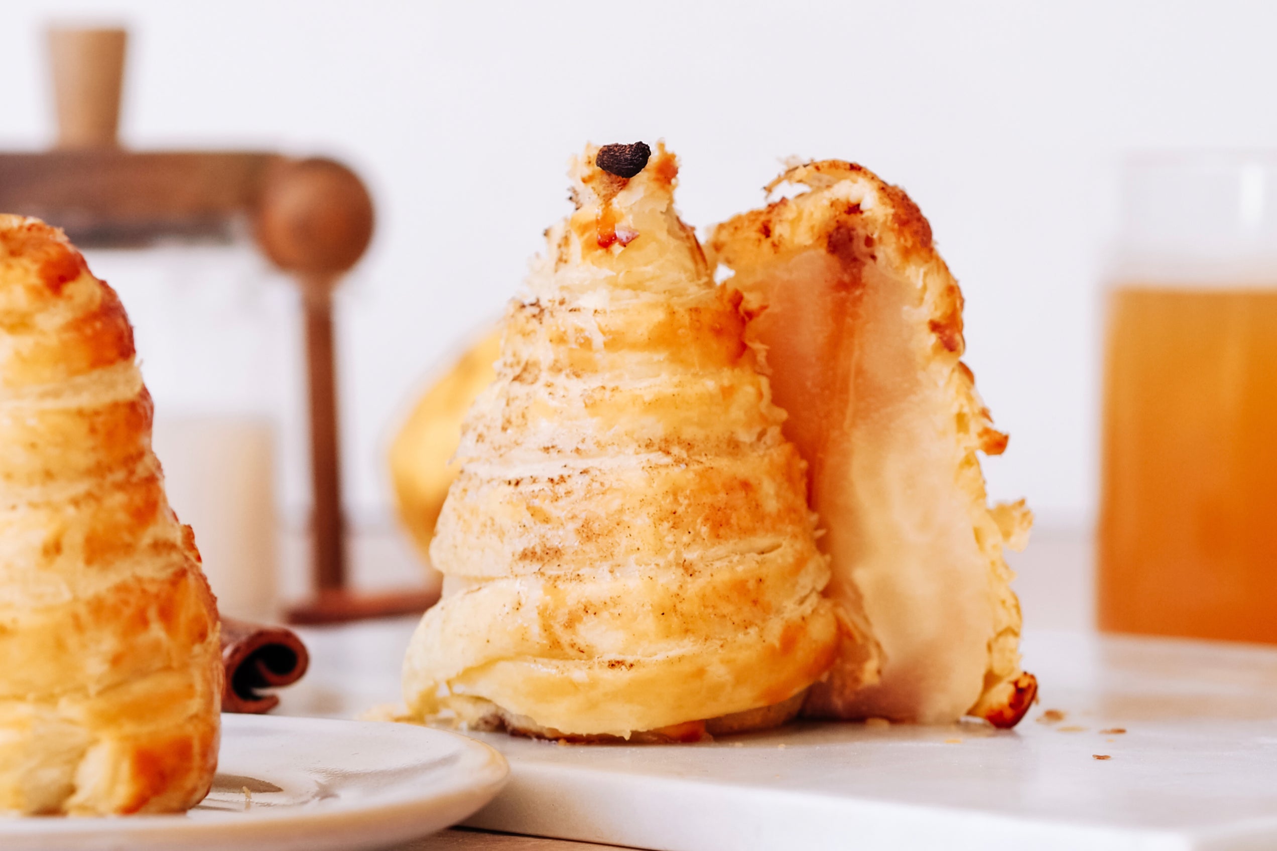 Birne in Blätterteig Rezept: Einfaches & Beeindruckendes Dessert ... Birne in Blätterteig Rezept: Einfaches & Beeindruckendes Dessert ...