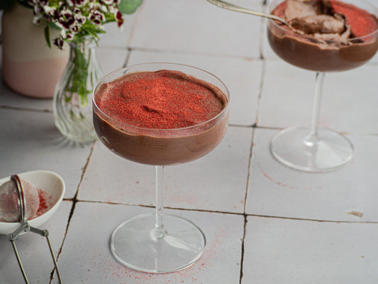 Vegane Mousse au Chocolat mit Seidentofu – gesund, schokoladig & proteinreich