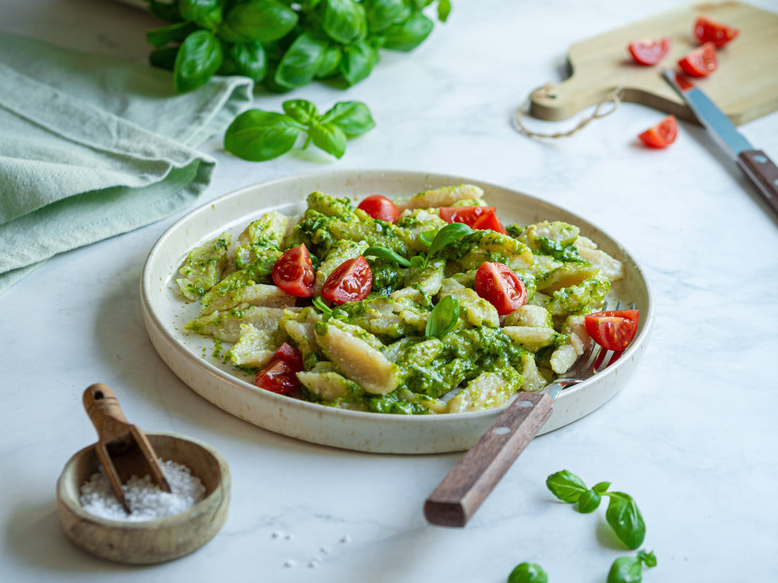 Tofu-Nudeln mit Pesto – Proteinreich und lecker!